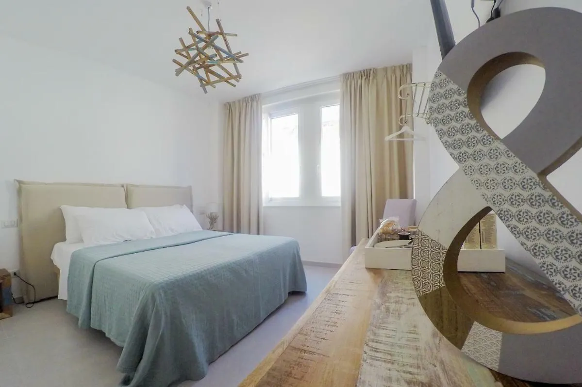 Central Suites Лечче 0*,  Италия