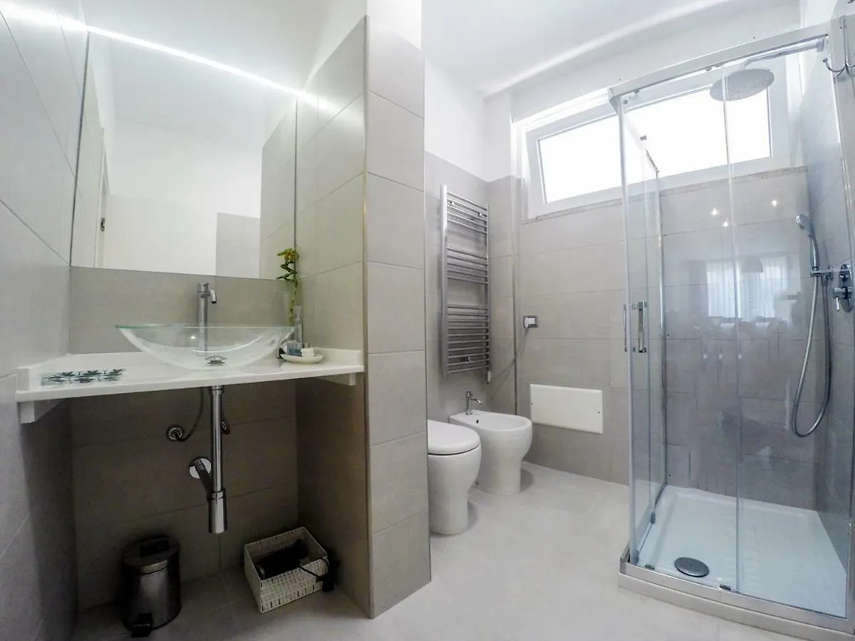 Central Suites Лечче